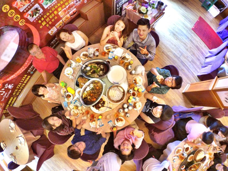 ong-family-chinese-new-year-family-reunion-lunch-%e7%8e%8b%e5%ae%b6%e5%86%9c%e5%8e%86%e5%b9%b4%e5%88%9d%e4%ba%8c%e5%9b%a2%e5%9c%86%e9%a5%ad-batu-pahat-online-publication-online-media-a04-raymond-ong